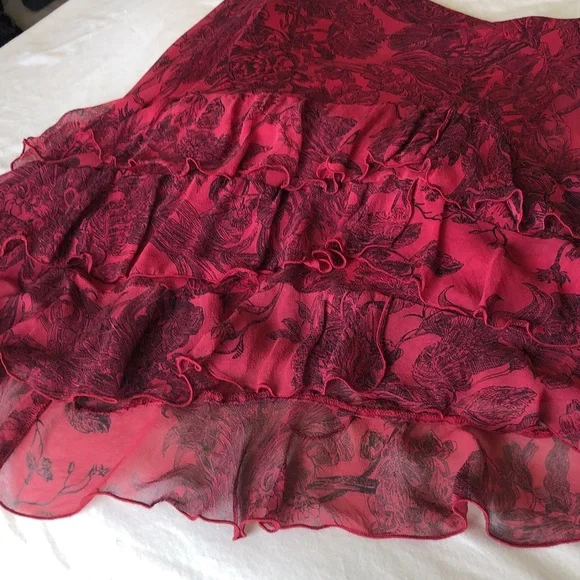 Betsey Johnson silk, airy, elegant black on red lined special occasion dress. - Picture 7 of 12